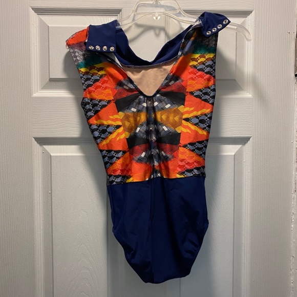 Aztec Eleve leotard - Picture 2 of 3